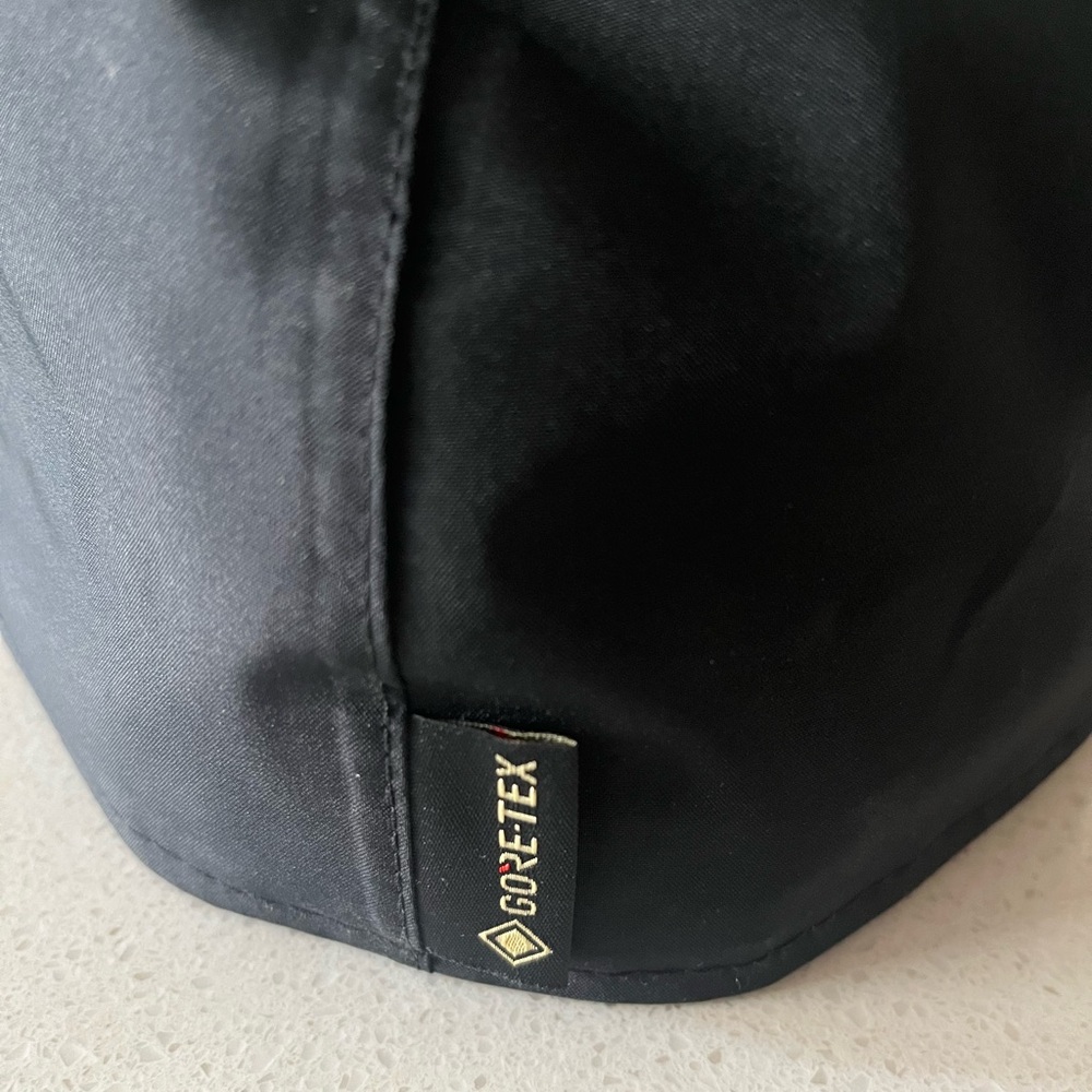 NEW ERA NEW YORK YANKEES 59FIFTY GORE-TEX FITTED CAP - 7 3/8” - Picture 4 of 11